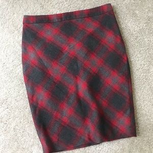 Winter pencil skirt. Size 8